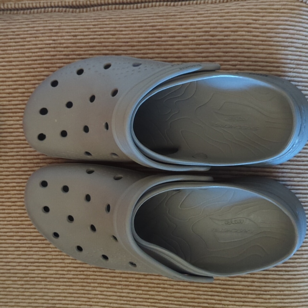 Men's Charcoal Gray Sketchers Arch fit Foamies